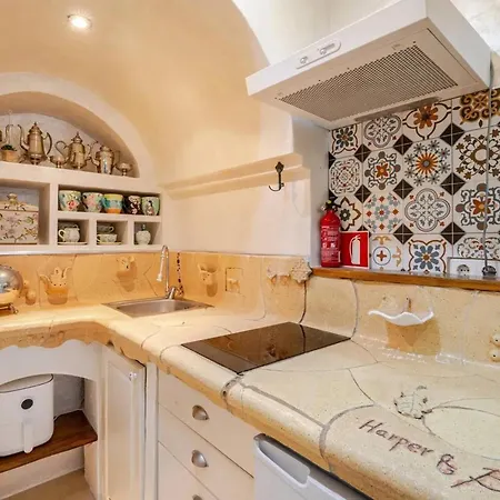 Charming In Torrevieja, 75 Sqm With Shared Pool Appartement
