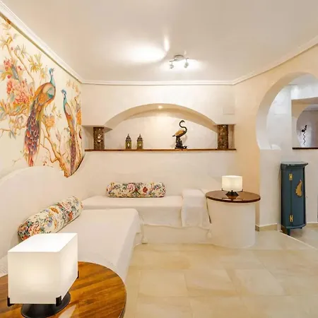 Appartement Charming In Torrevieja, 75 Sqm With Shared Pool