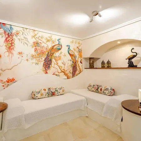 Charming In Torrevieja, 75 Sqm With Shared Pool Appartement *